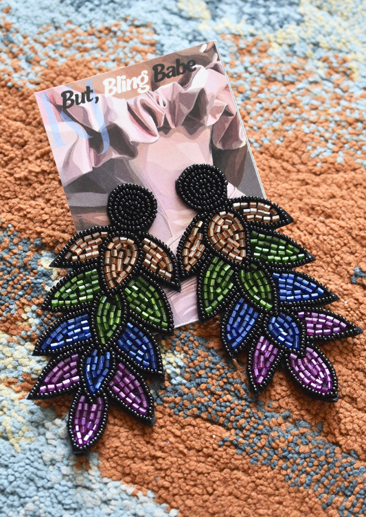 Noir Leaves - Handmade Beaded Earrings